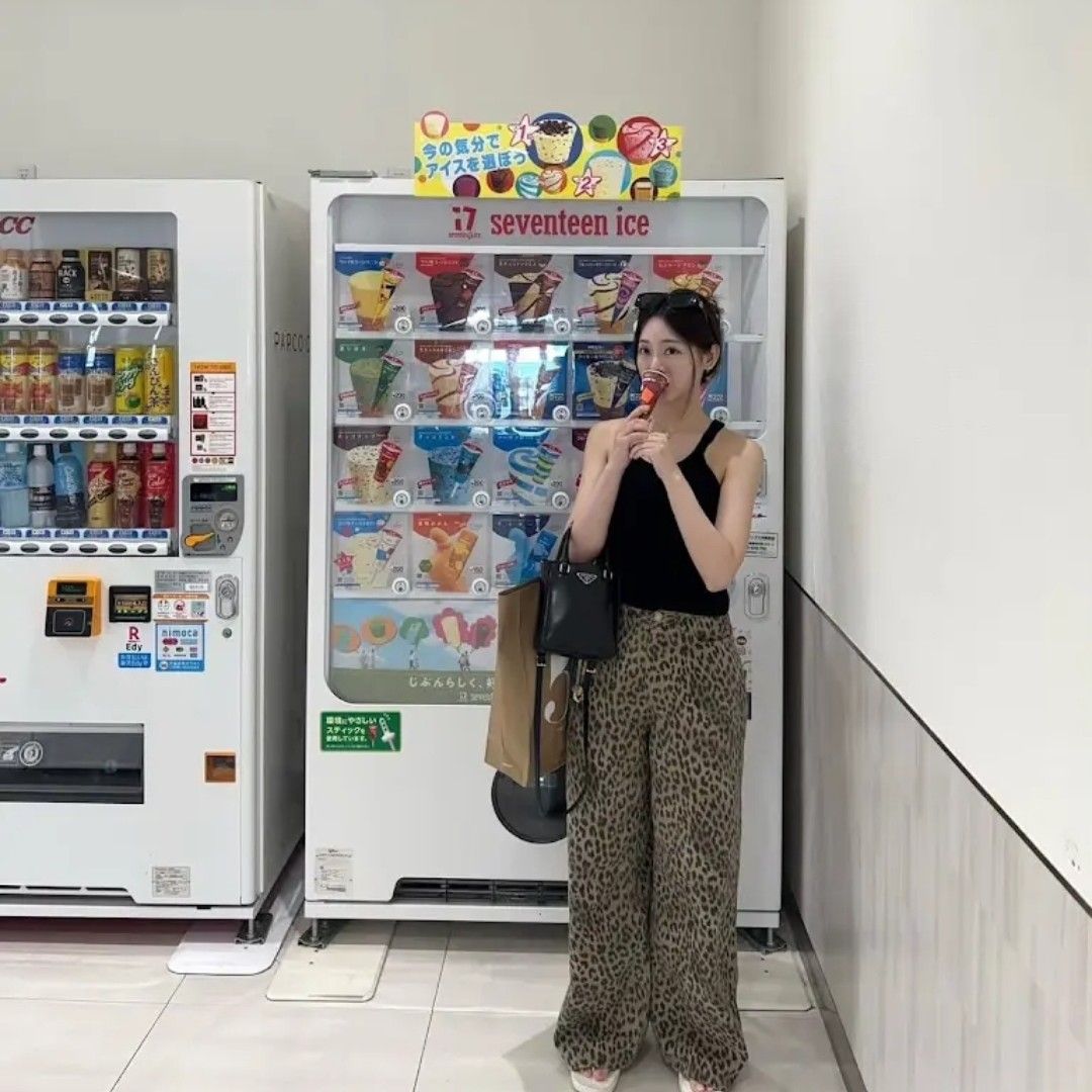 A moment captured by a fan of Hong Jiyoon