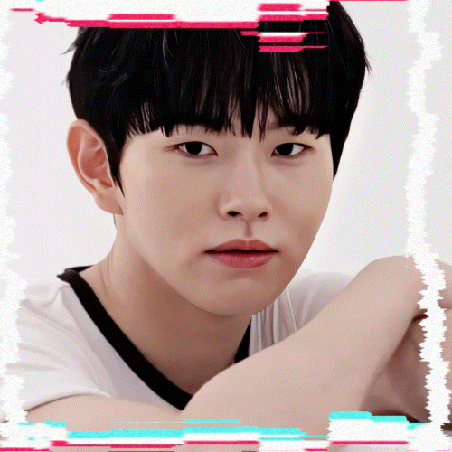 Behind-the-scenes cut of Lee Byeongchan