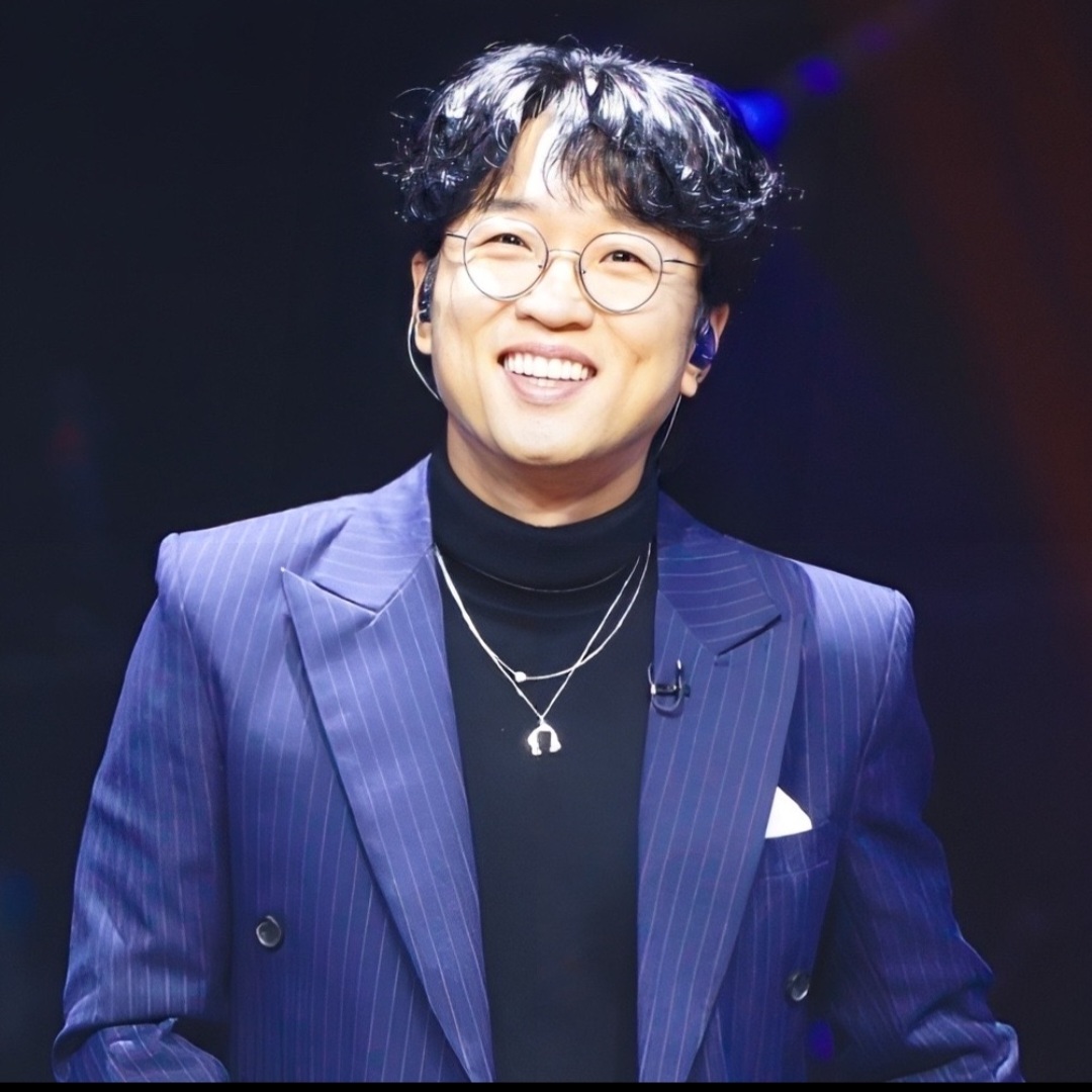 Recent activity shot of Bak Changgeun