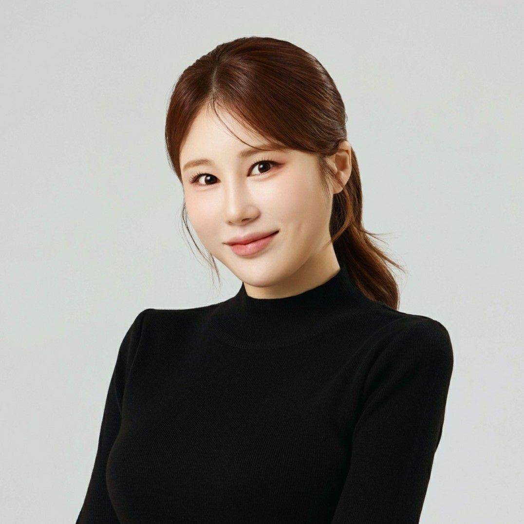 Behind-the-scenes cut of Kim Soyou