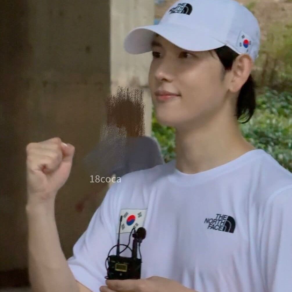 A moment captured by a fan of Yim Siwan