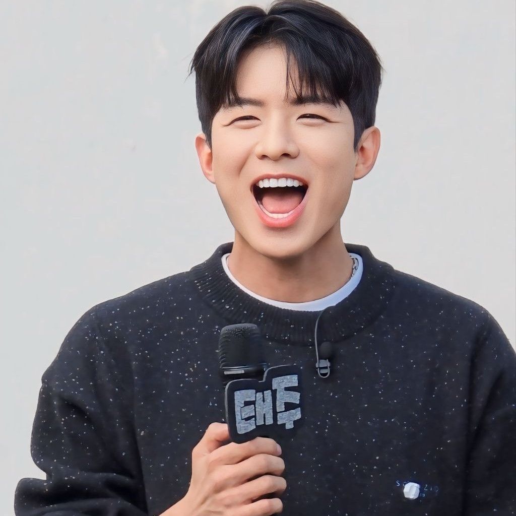 Behind-the-scenes cut of Na Taejoo