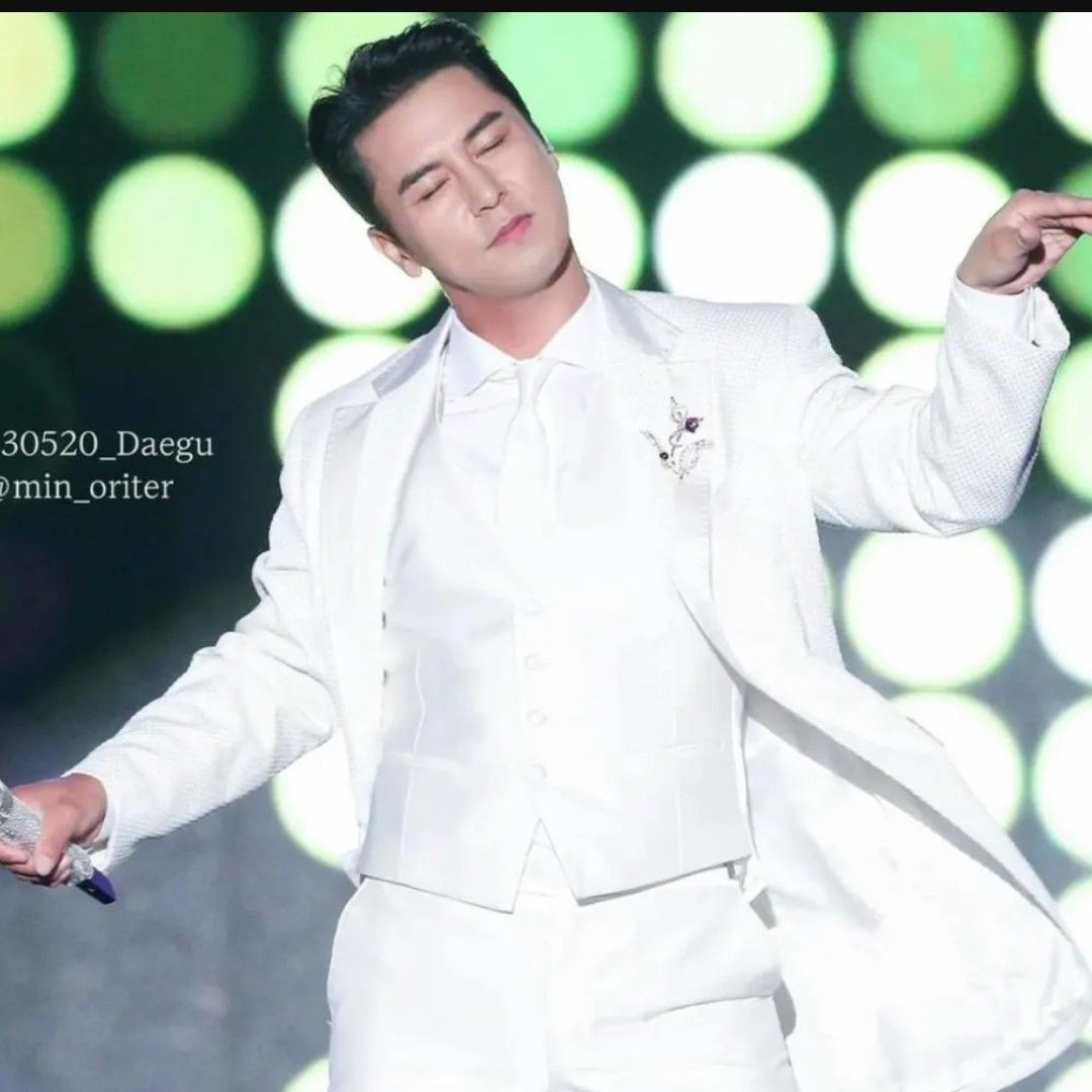 Recent activity shot of Jang Minho