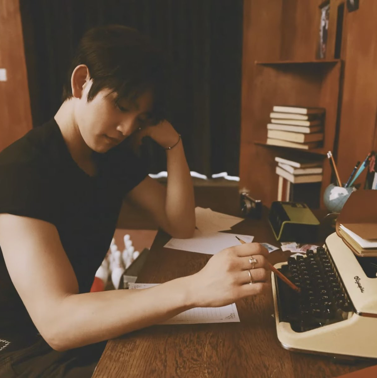 Momen yang diabadikan oleh penggemar Park Jinyoung