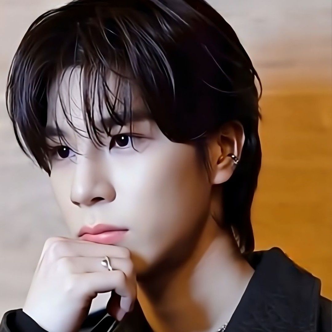 Latest photo of Jeong Dongwon