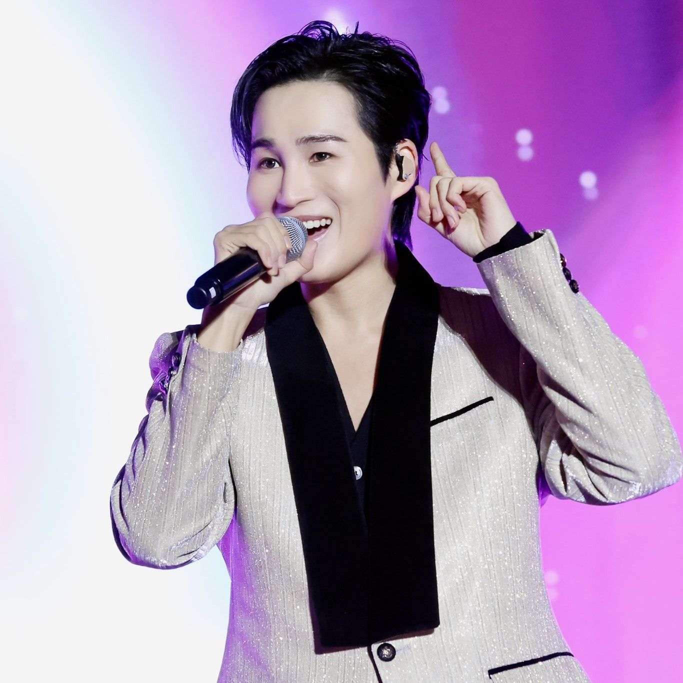 粉絲拍下的金熙栽瞬間