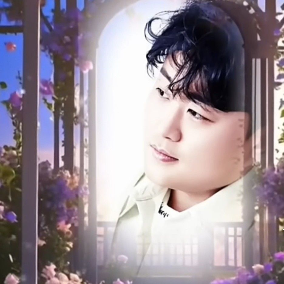 粉丝拍下的金浩中瞬间