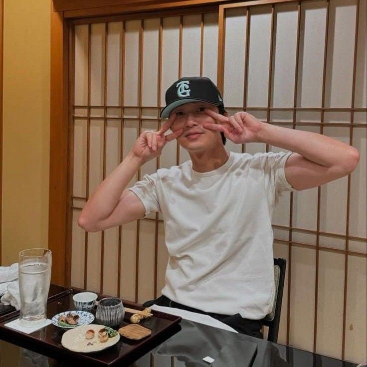 Latest photo of Park Seojoon