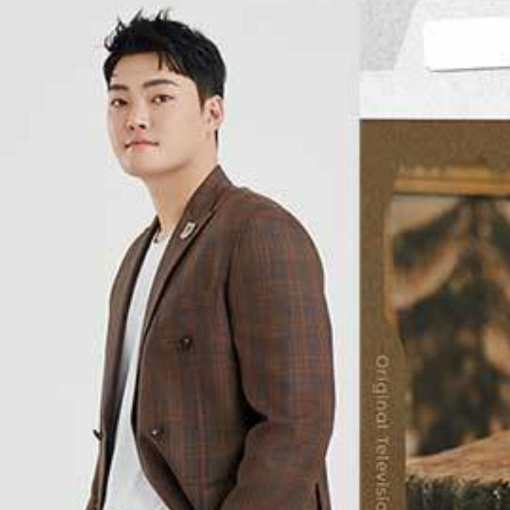 Latest photo of Kim Kyungmin