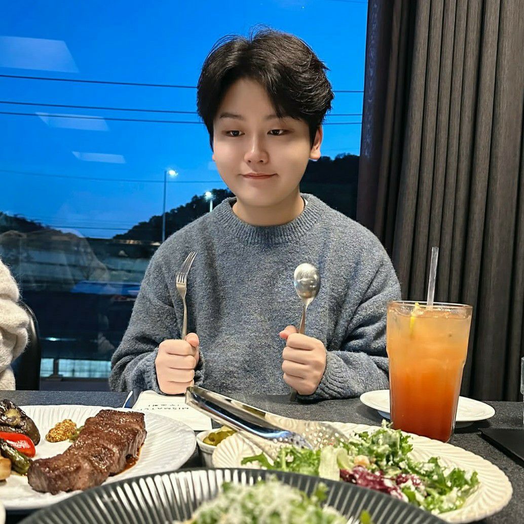 Behind-the-scenes cut of Park Sungon