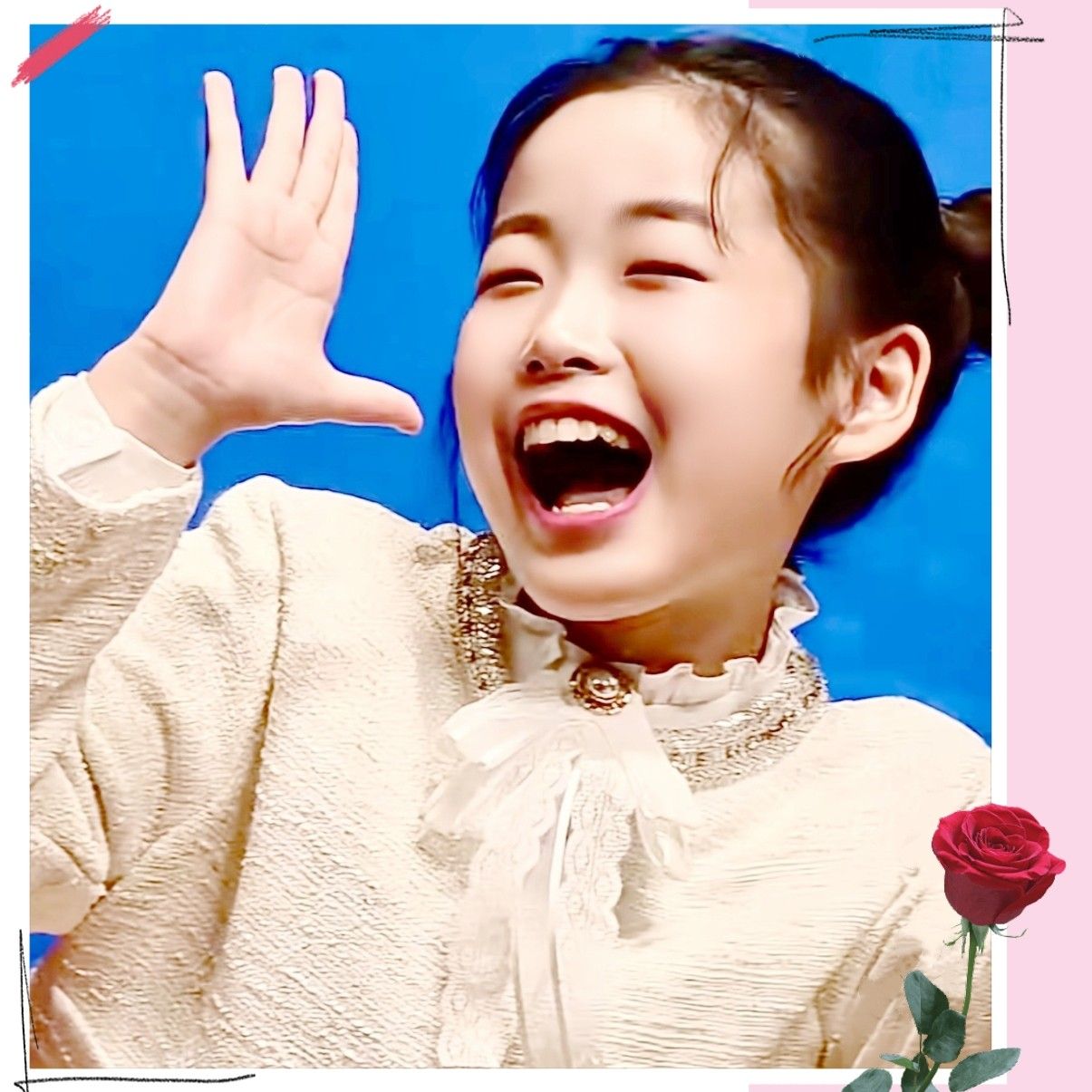 Behind-the-scenes cut of Lee Sooyeon