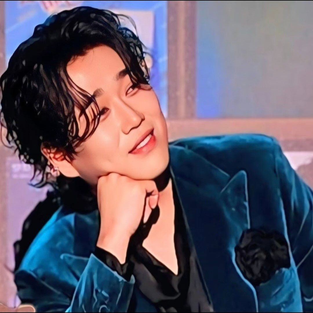 Recent activity shot of Hwang Youngwoong