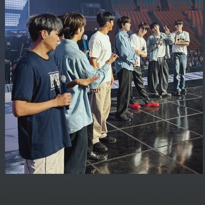 A moment captured by a fan of Choi Siwon