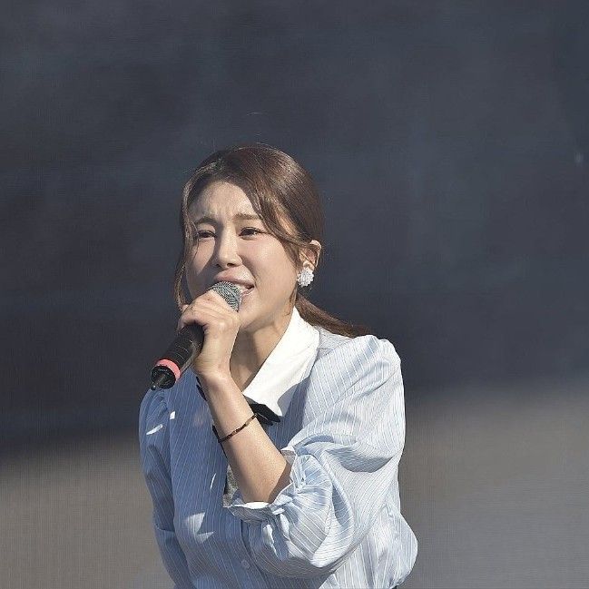 Momen yang diabadikan oleh penggemar Kim Soyou