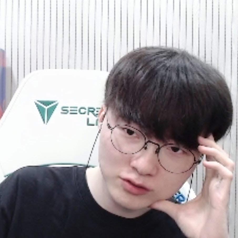 Behind-the-scenes cut of Faker