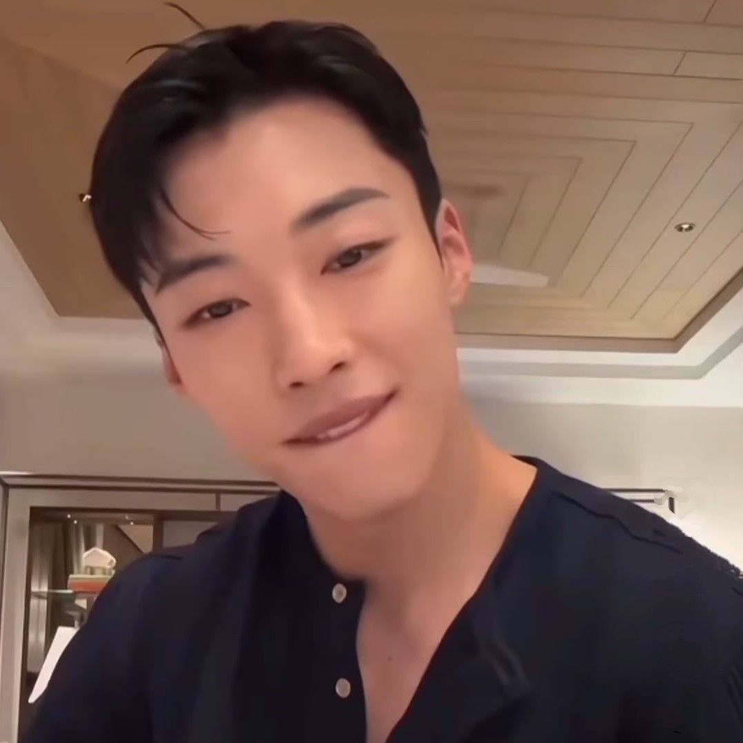 Recent activity shot of Woo Dohwan