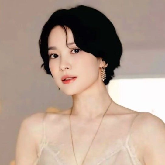 Behind-the-scenes cut of Song Hyekyo