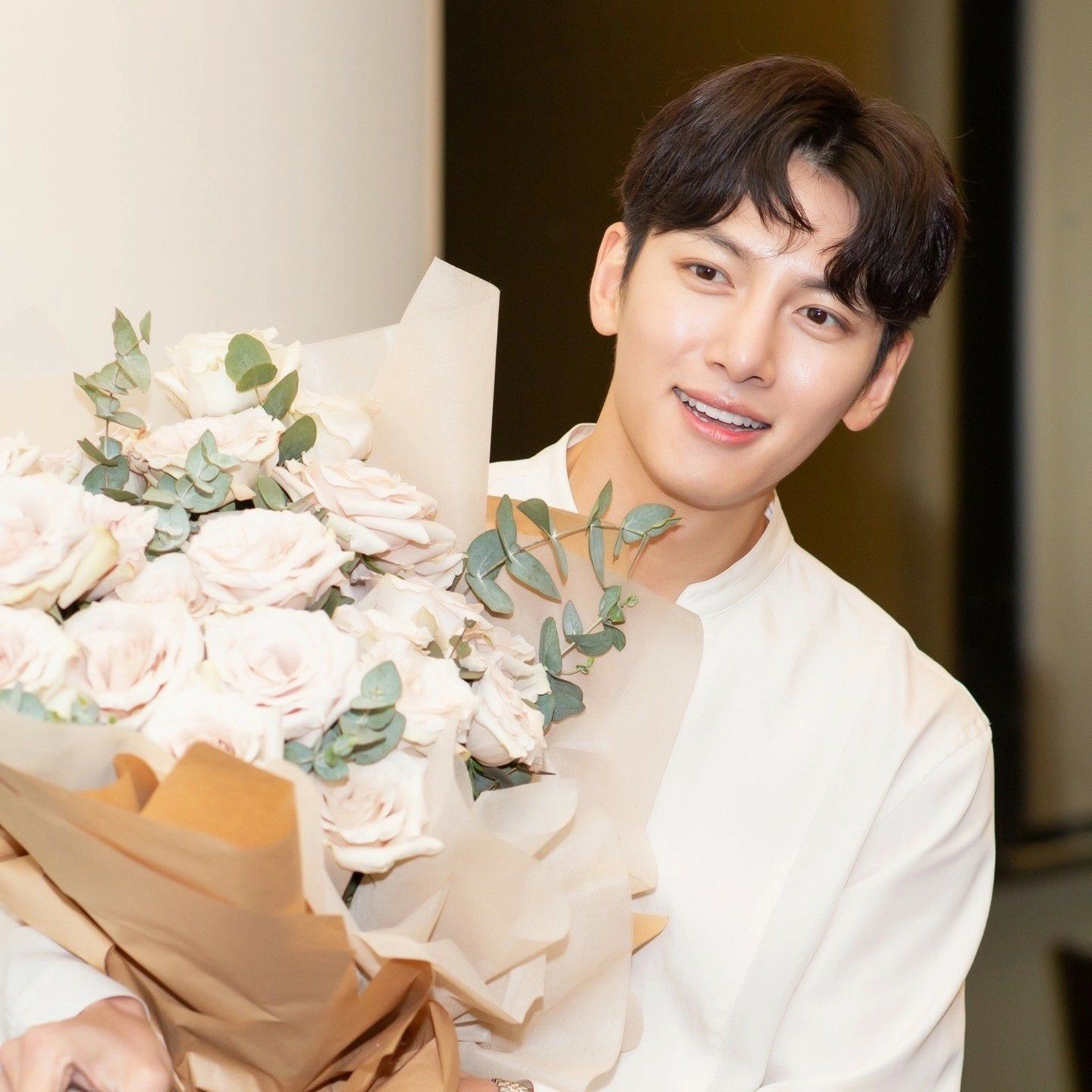 粉丝拍下的池昌旭瞬间