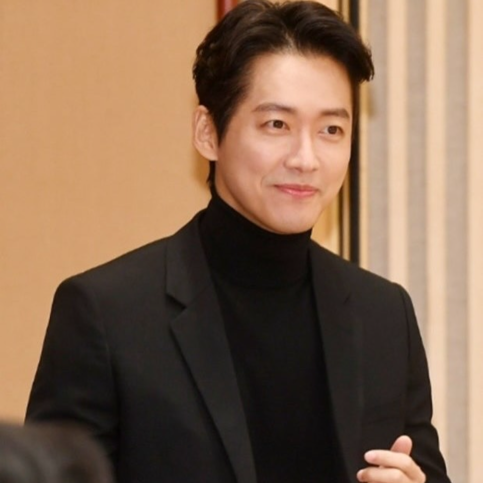 Latest photo of Namkoong Min