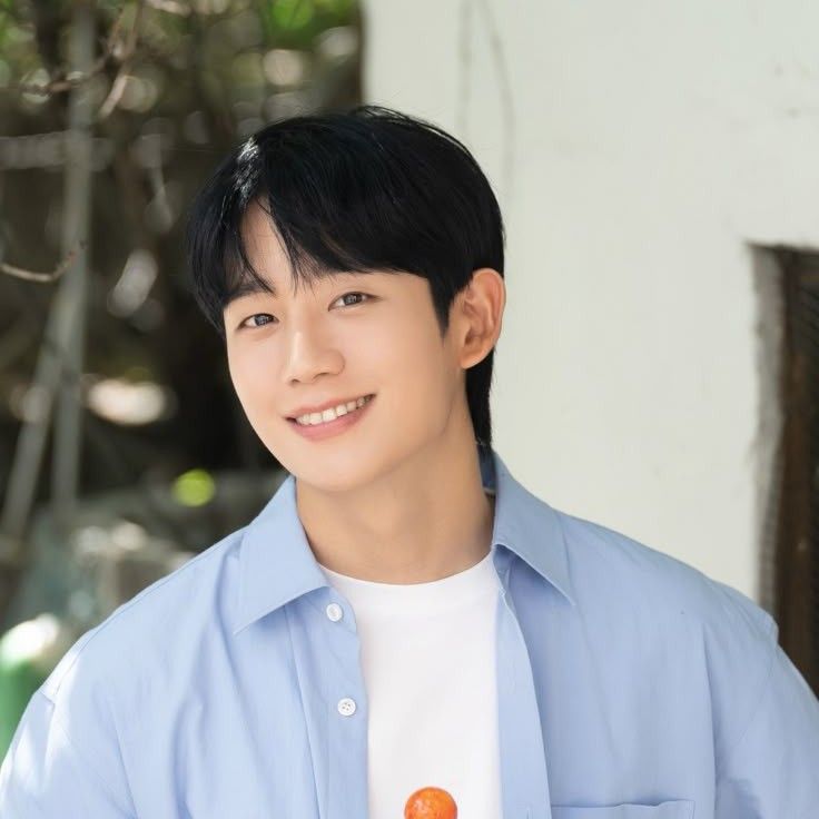 Foto kegiatan terbaru dari Jung Haein
