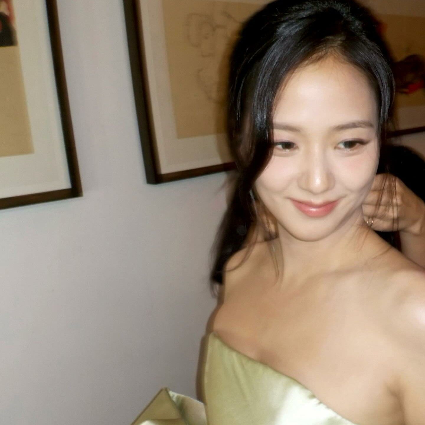 Recent activity shot of Jisoo (1995)