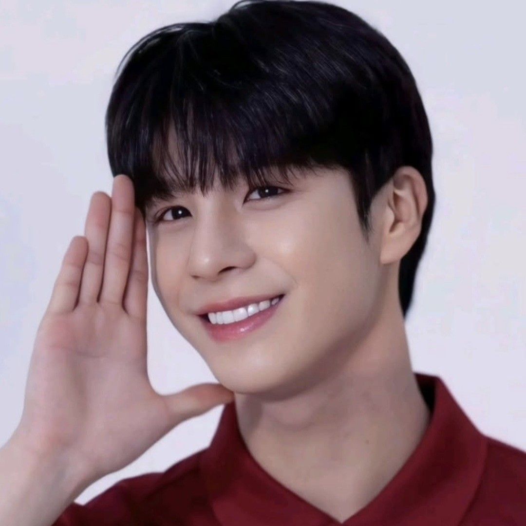 Momen yang diabadikan oleh penggemar Jeong Dongwon