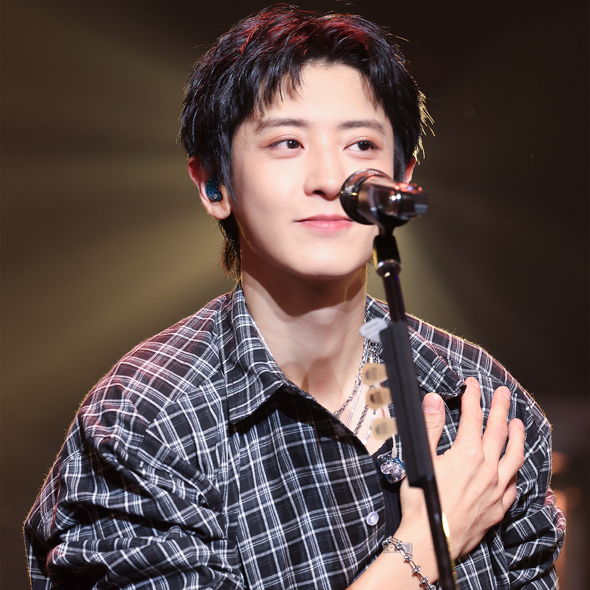 A moment captured by a fan of Chanyeol