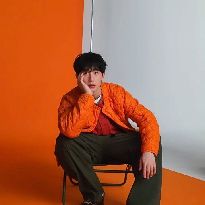 Behind-the-scenes cut of Jung Haein