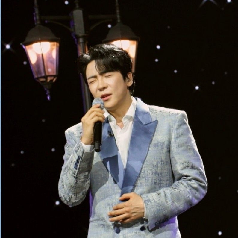 Behind-the-scenes cut of Enoch