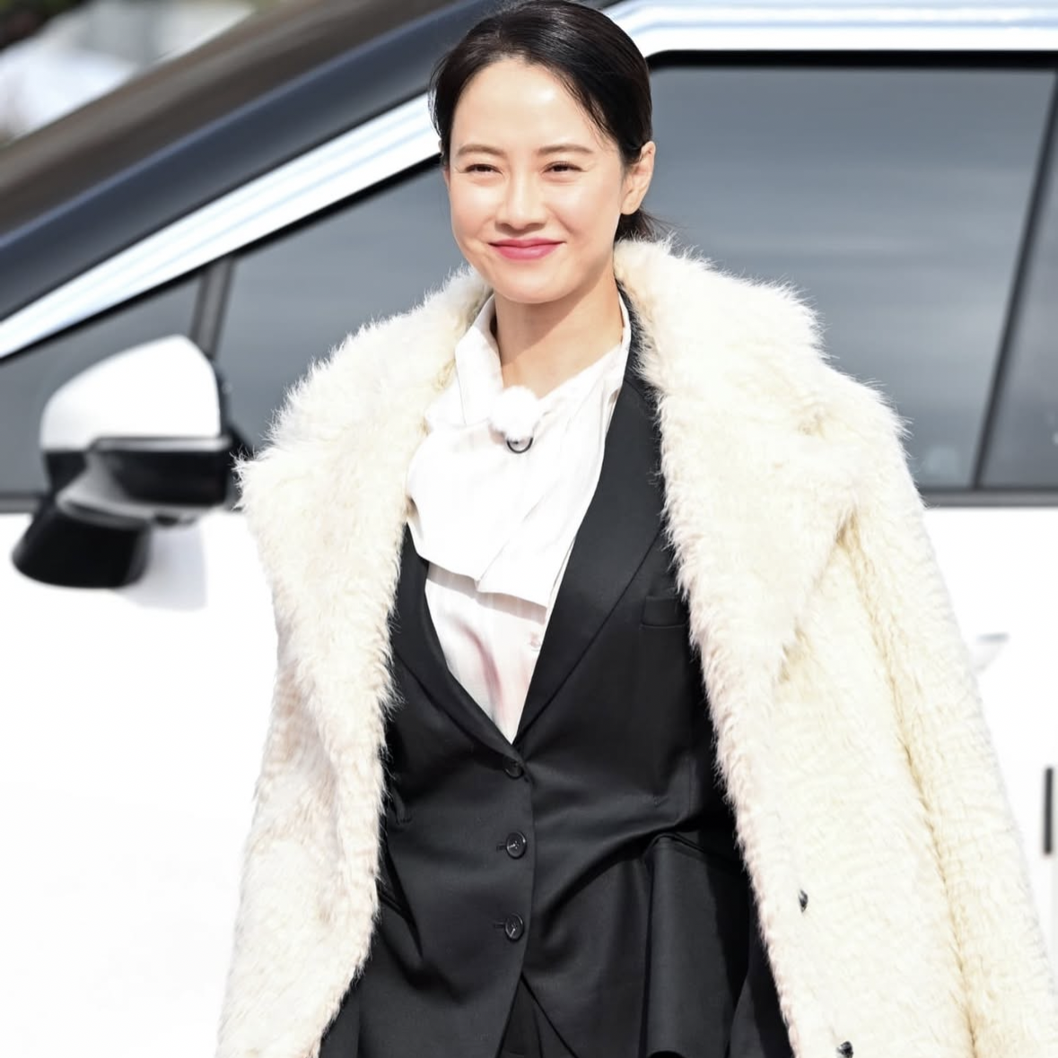 Cuplikan di balik layar dari Song Jihyo