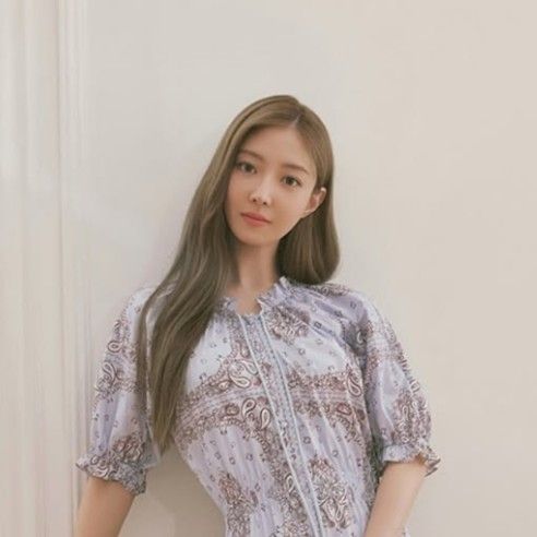 Behind-the-scenes cut of Lee Seyoung