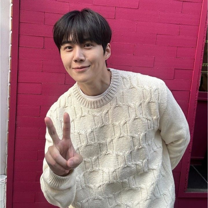 A moment captured by a fan of Kim Seonho