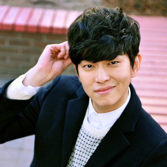 Latest photo of Yoon Kyunsang