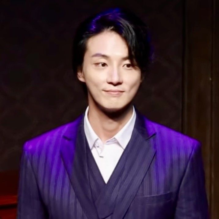 Foto terbaru dari Yoon Shiyoon