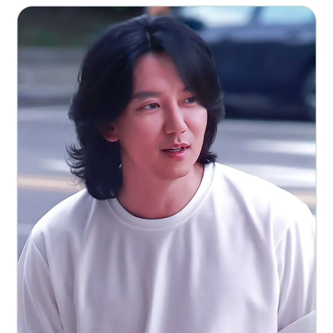 Recent activity shot of Kim Namgil