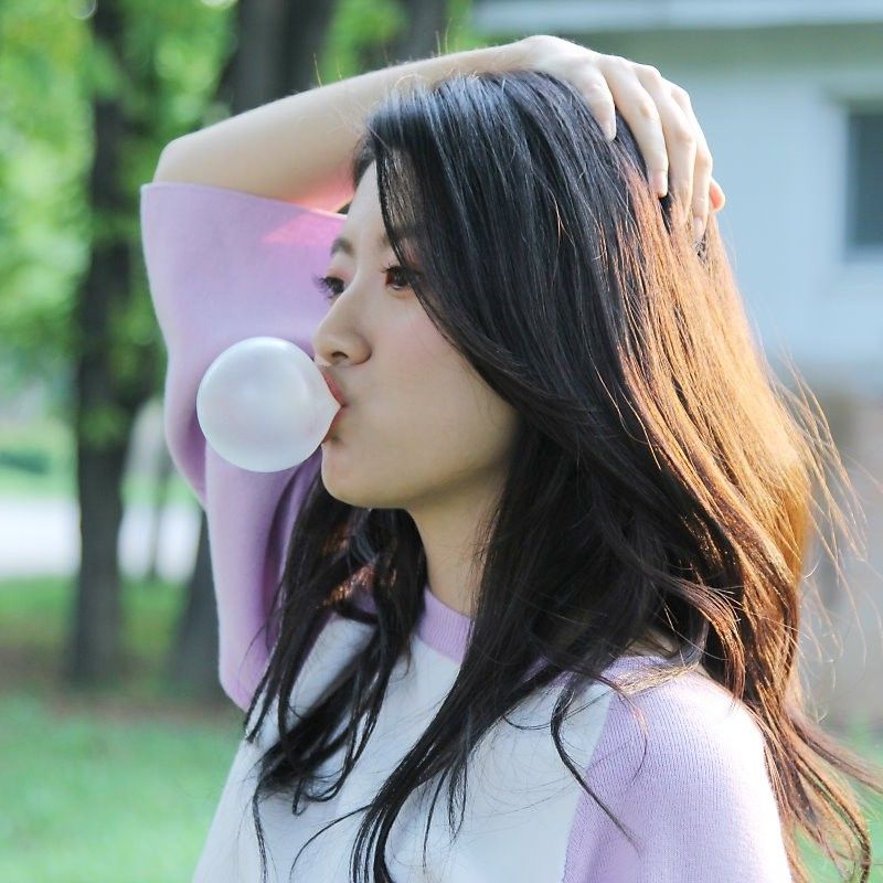 Behind-the-scenes cut of Nam Jihyeon