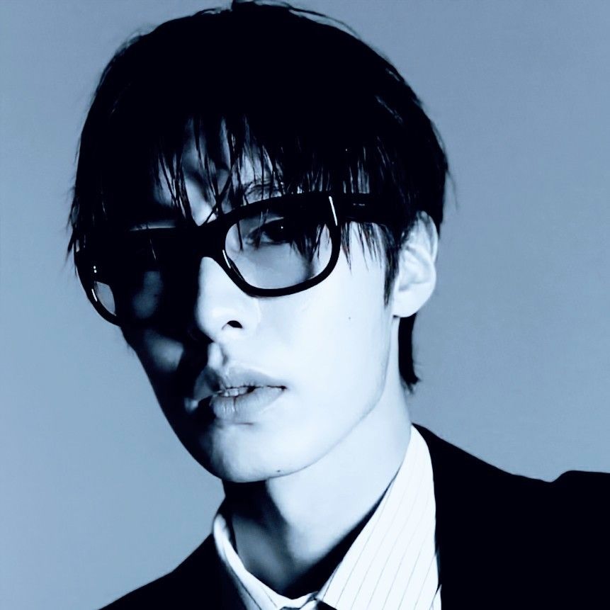 A moment captured by a fan of Lee Jaewook