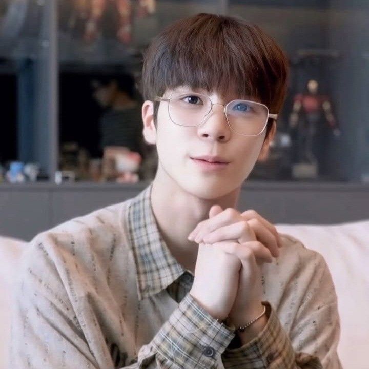 Cuplikan di balik layar dari Jeong Dongwon