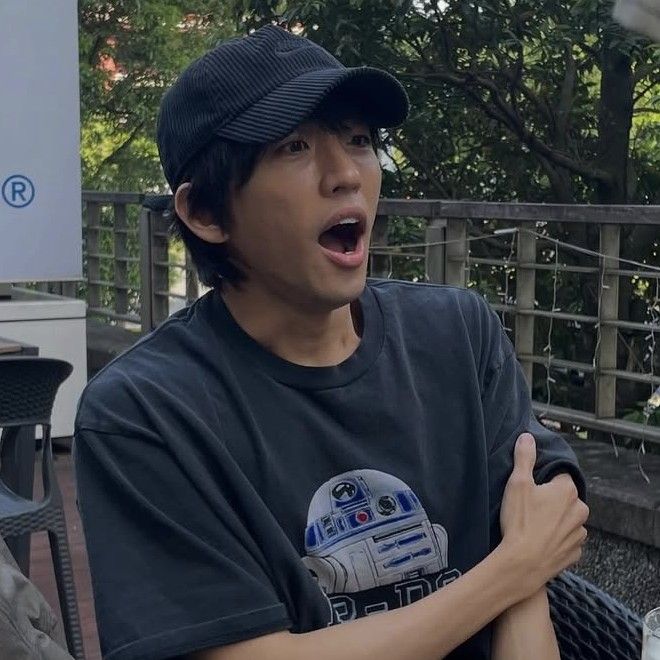 Behind-the-scenes cut of Lee Seungyoon