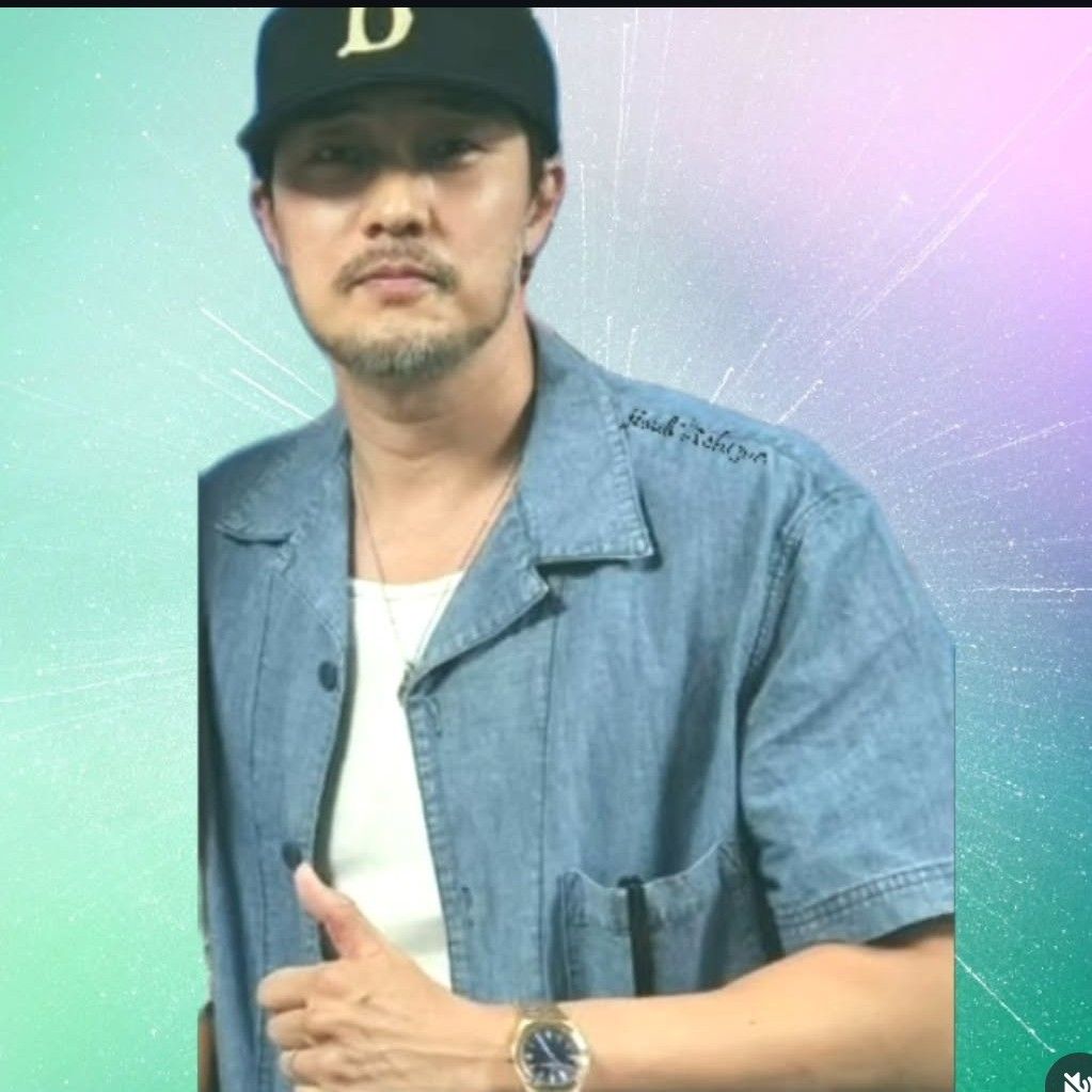 Behind-the-scenes cut of So Jisub