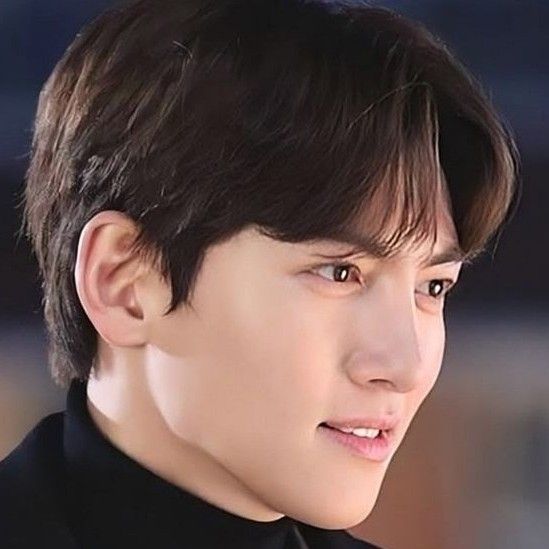 チ・チャンウクの最近の活動ショット