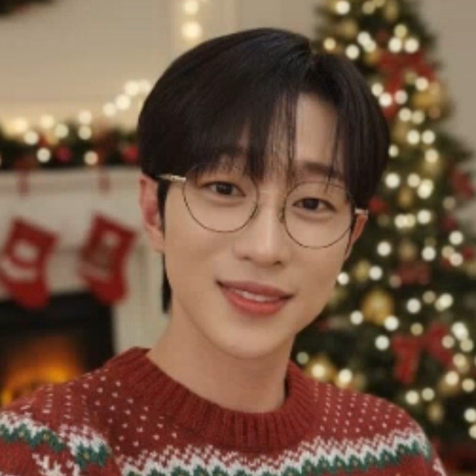 A moment captured by a fan of An Sunghoon