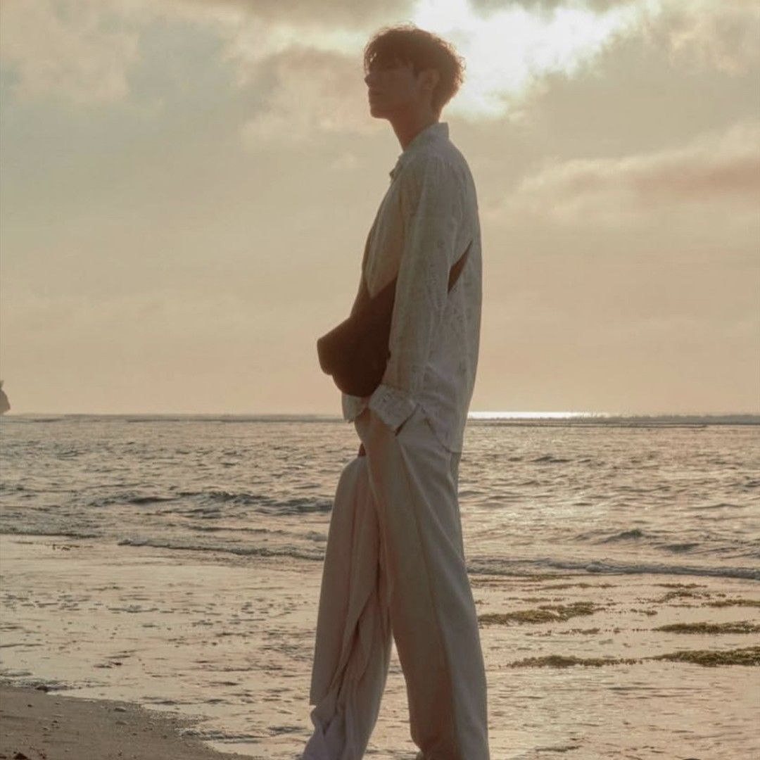 Recent activity shot of Lee Minho