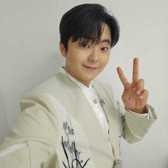 Latest photo of Park Minsu