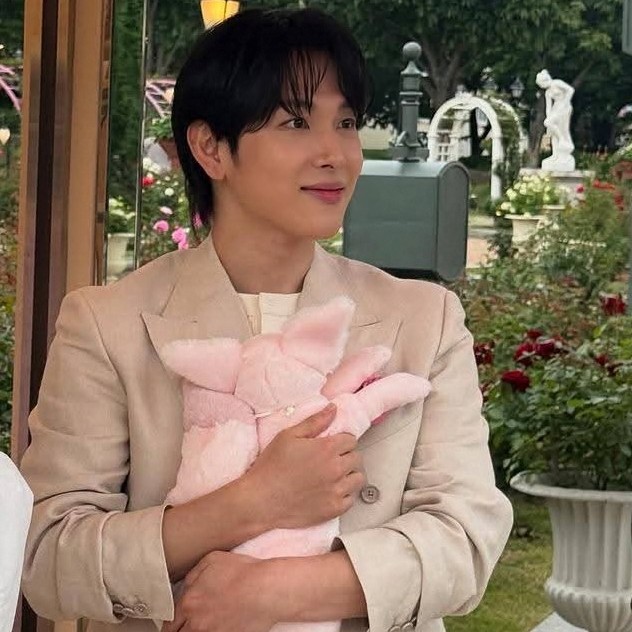 Recent activity shot of Lim Siwan