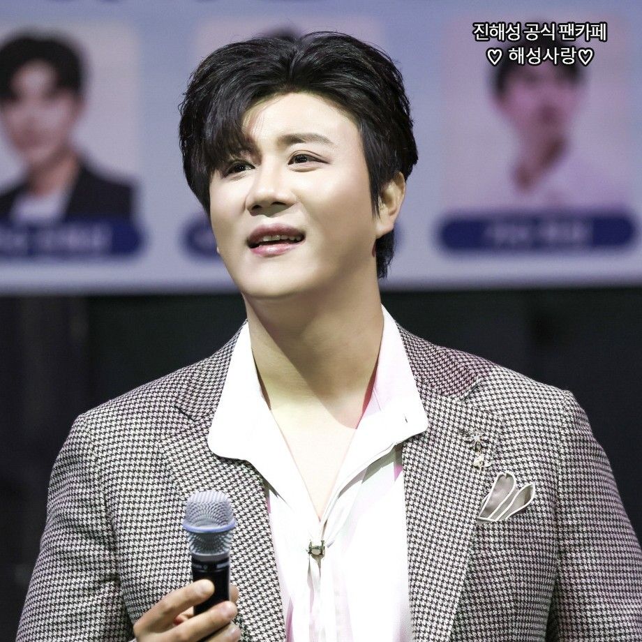 粉丝拍下的晋海成瞬间