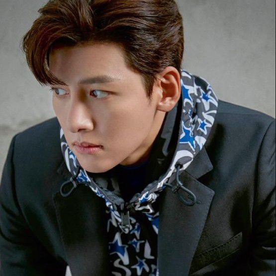 A moment captured by a fan of Ji Changwook