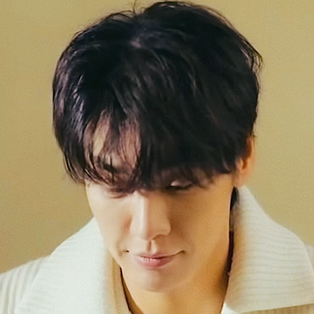 Latest photo of Kim Youngkwang