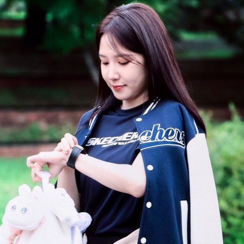 Behind-the-scenes cut of Park Eunbin