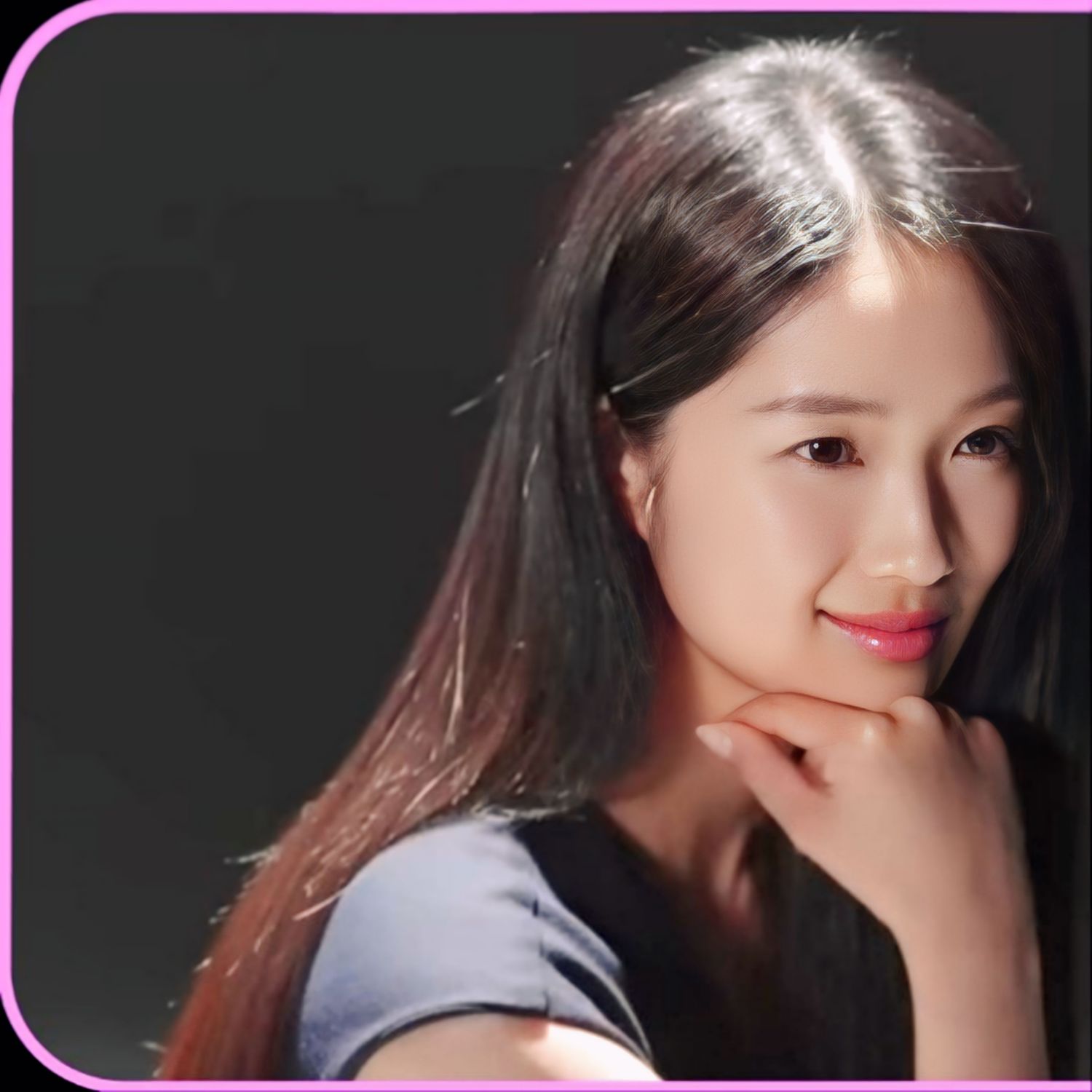 Recent activity shot of Kim Hyeyoon